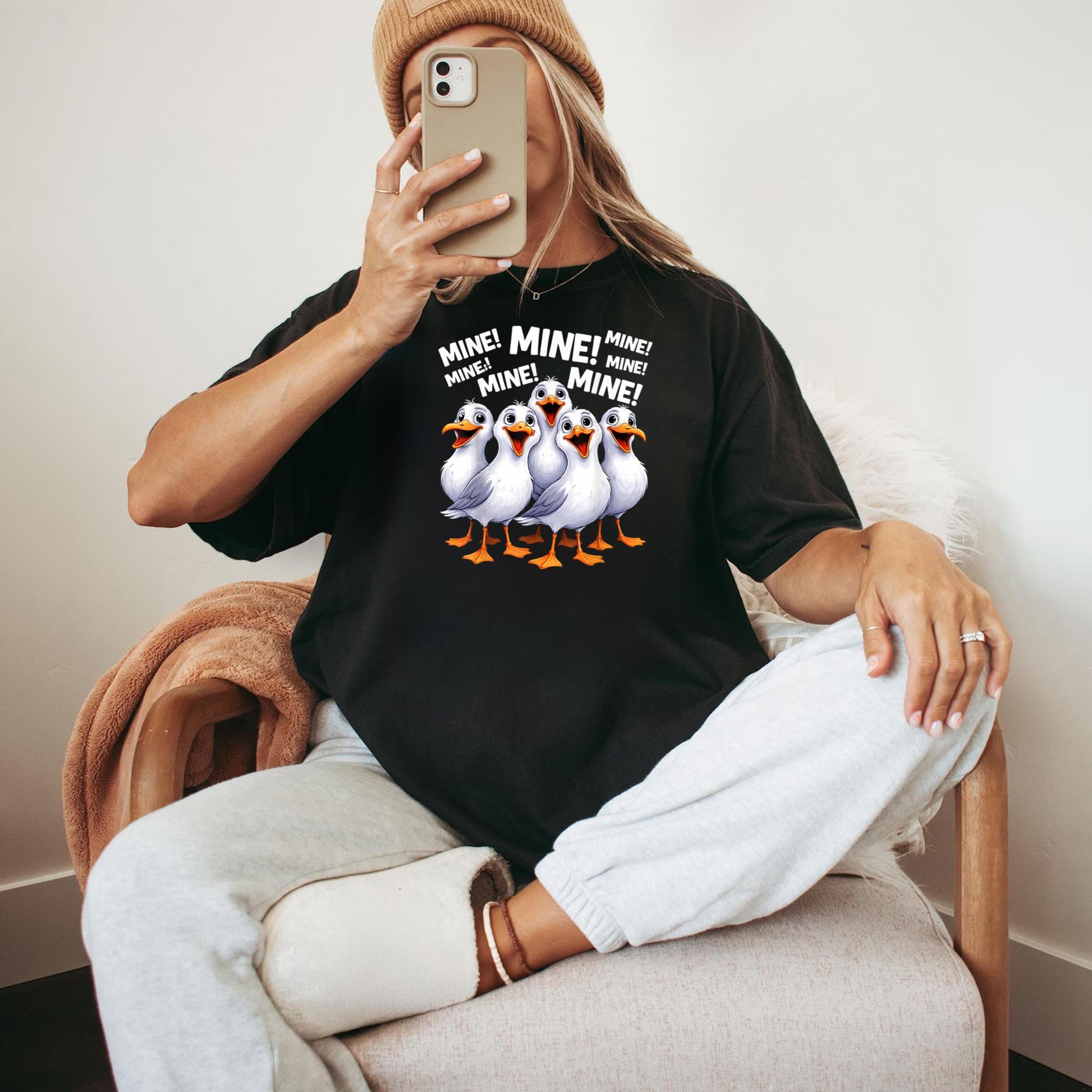 Funny Seagull Bird Outfit for Women Men T-Shirt